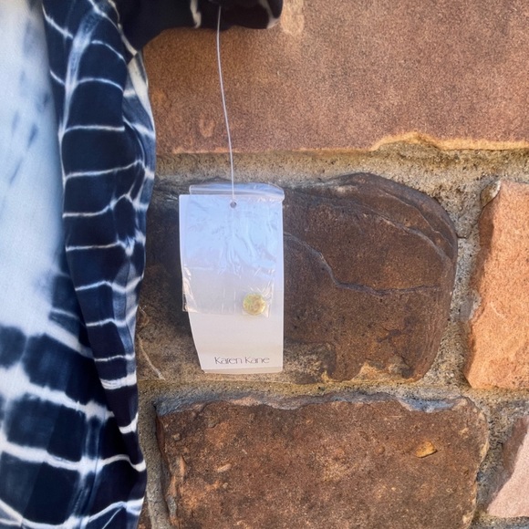 Karen Kane Blue and White Tie Dye Button Down Front Shirt Size 3X - Picture 12 of 16